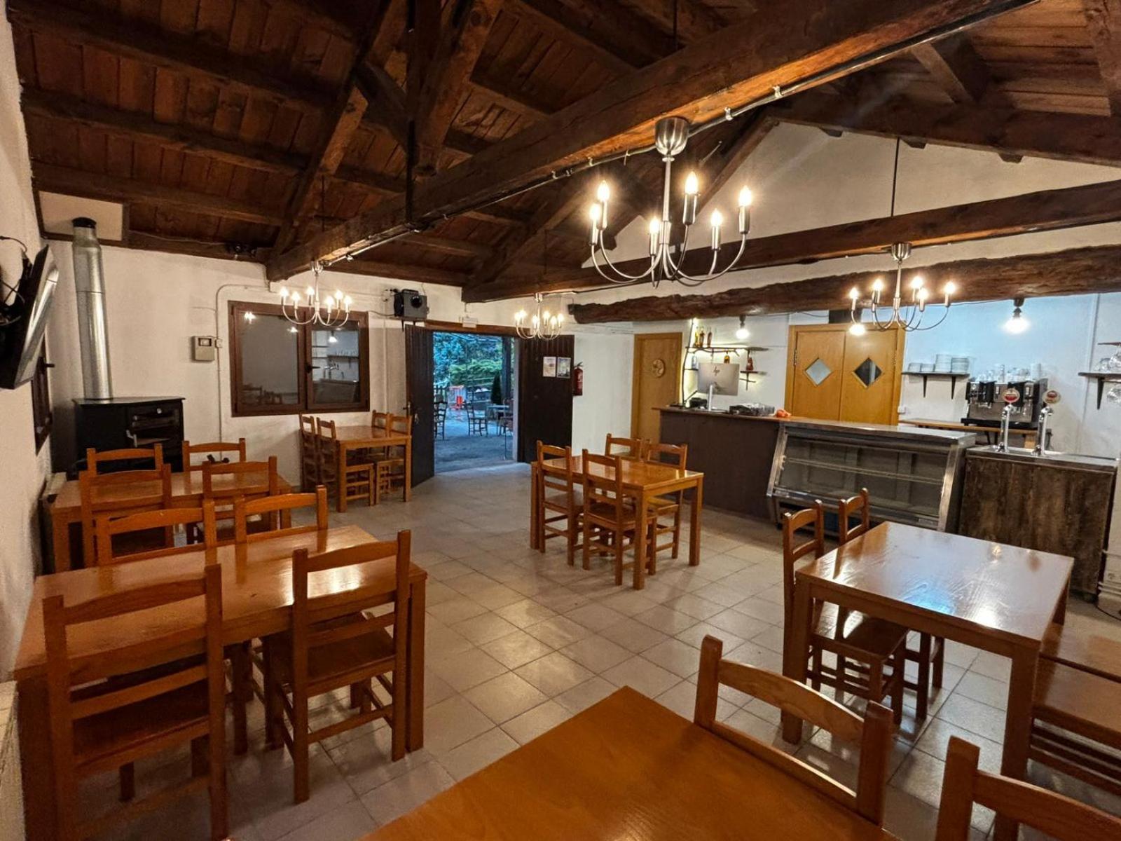 Albergue La Escuela De Lirí Kültér fotó